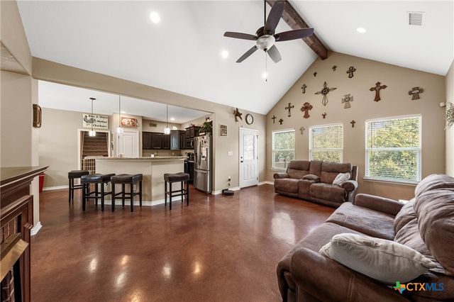 11 E AZTEC Lane, Belton, TX 76513