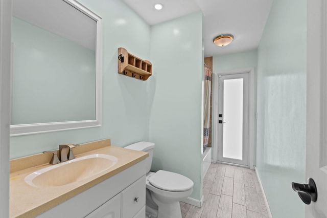 11831 NW 38th Place, Sunrise, FL 33323