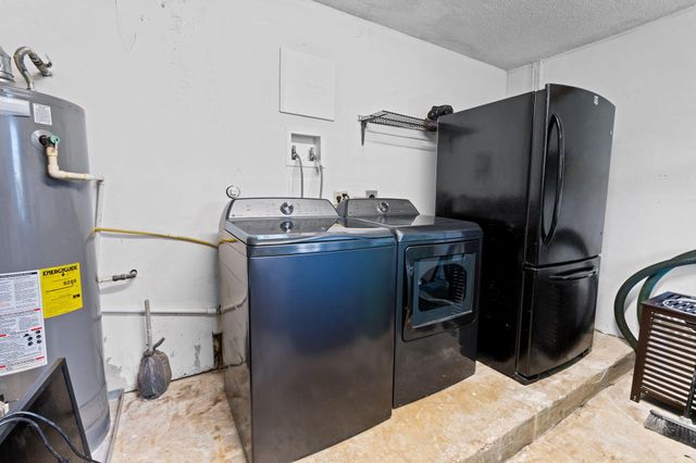 11831 NW 38th Place, Sunrise, FL 33323