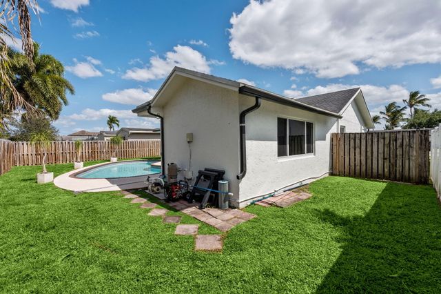 11831 NW 38th Place, Sunrise, FL 33323