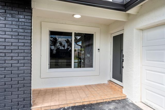 11831 NW 38th Place, Sunrise, FL 33323