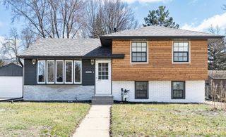 2463 Silver Lake Road NW, New Brighton, MN 55112