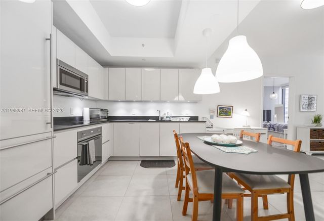 1010 Brickell Ave 2906, Miami, FL 33131