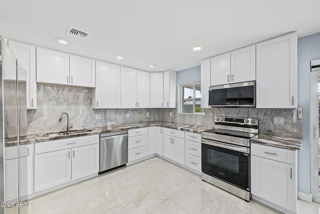 8643 E MARIPOSA Drive, Scottsdale, AZ 85251