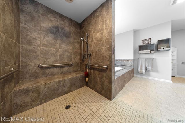 1318 Gray Haven Lane, Brighton, MI 48114