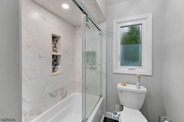 94 Edgefield Dr, Parsippany-troy Hills Twp., NJ 07950