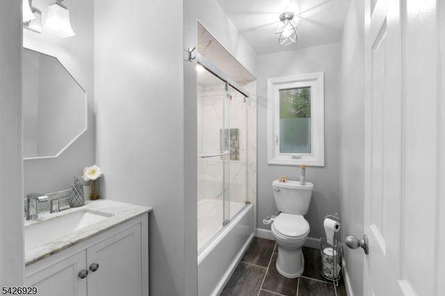 94 Edgefield Dr, Parsippany-troy Hills Twp., NJ 07950