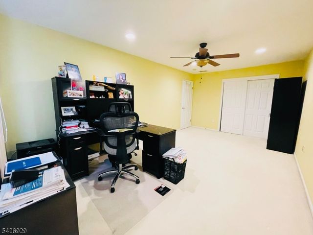 94 Edgefield Dr, Parsippany-troy Hills Twp., NJ 07950