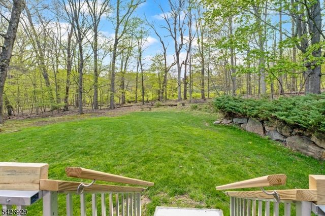 94 Edgefield Dr, Parsippany-troy Hills Twp., NJ 07950