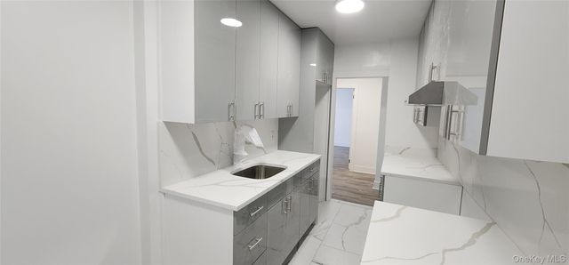 83-52 Talbot Street 1-J, Kew Gardens, NY 11415