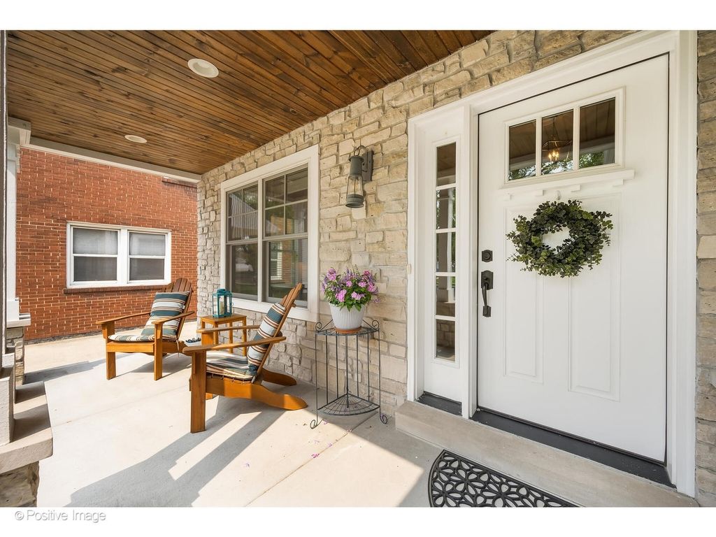 569 S Stratford Avenue, Elmhurst, IL 60126 — photo 4