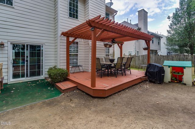 5532 Keowee Way, Raleigh, NC 27616