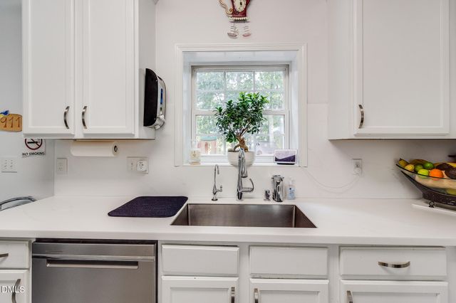 5532 Keowee Way, Raleigh, NC 27616