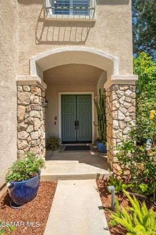 850 Ellesmere Way, Oak Park, CA 91377