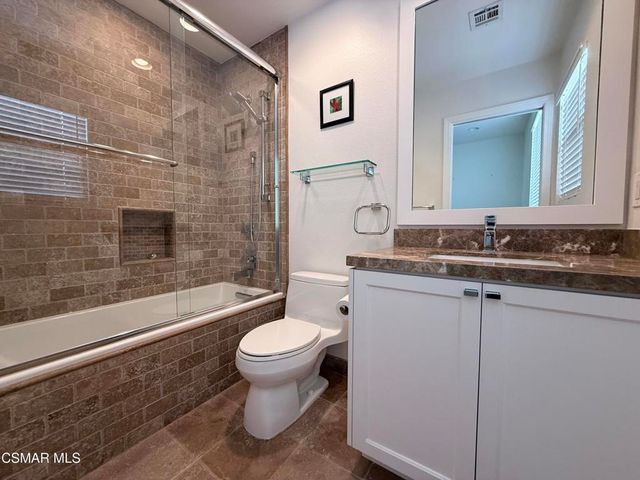 850 Ellesmere Way, Oak Park, CA 91377