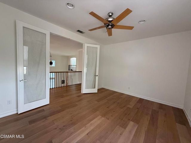 850 Ellesmere Way, Oak Park, CA 91377