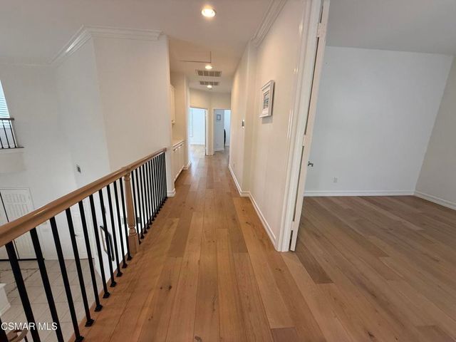 850 Ellesmere Way, Oak Park, CA 91377