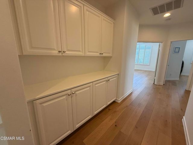 850 Ellesmere Way, Oak Park, CA 91377