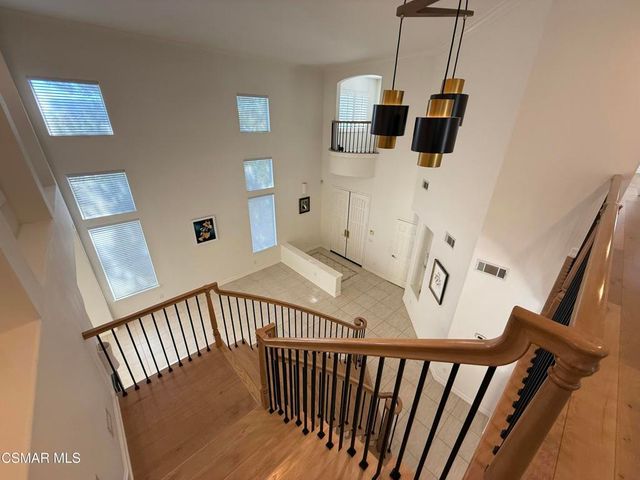 850 Ellesmere Way, Oak Park, CA 91377