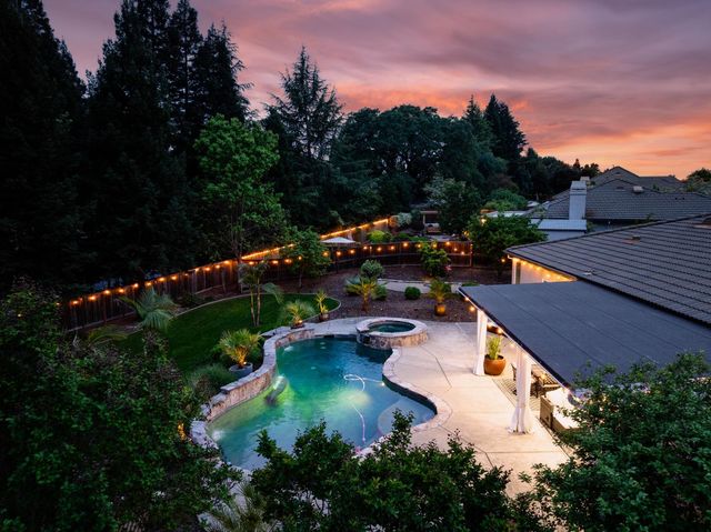9251 Courtney Way, Roseville, CA 95747