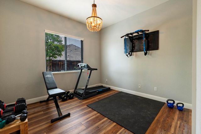 9251 Courtney Way, Roseville, CA 95747