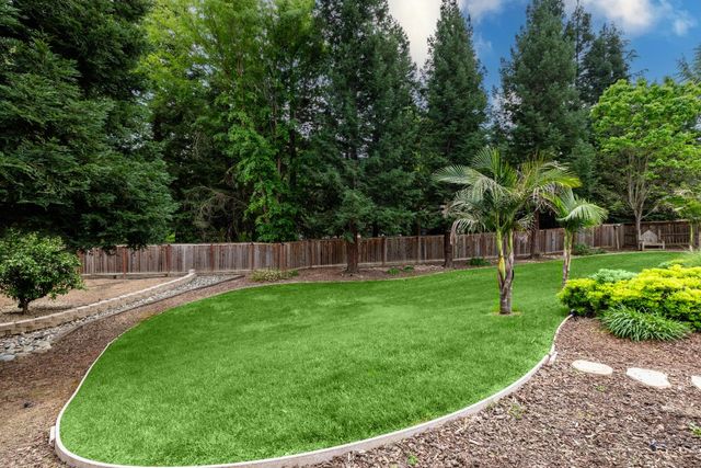 9251 Courtney Way, Roseville, CA 95747