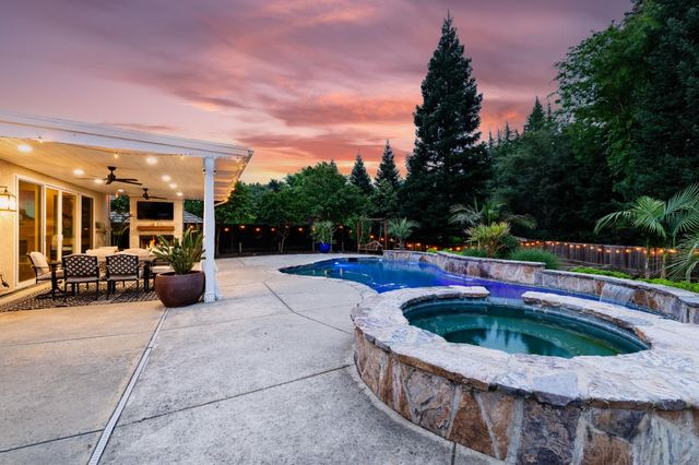 9251 Courtney Way, Roseville, CA 95747