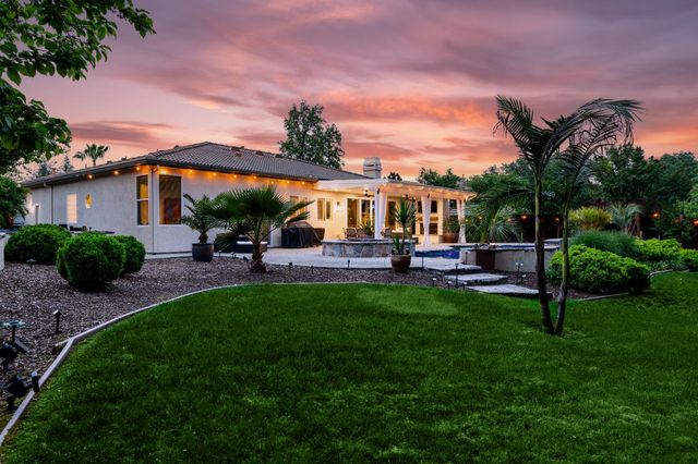 9251 Courtney Way, Roseville, CA 95747