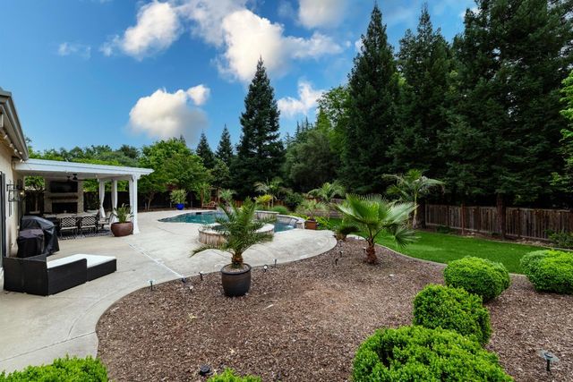 9251 Courtney Way, Roseville, CA 95747