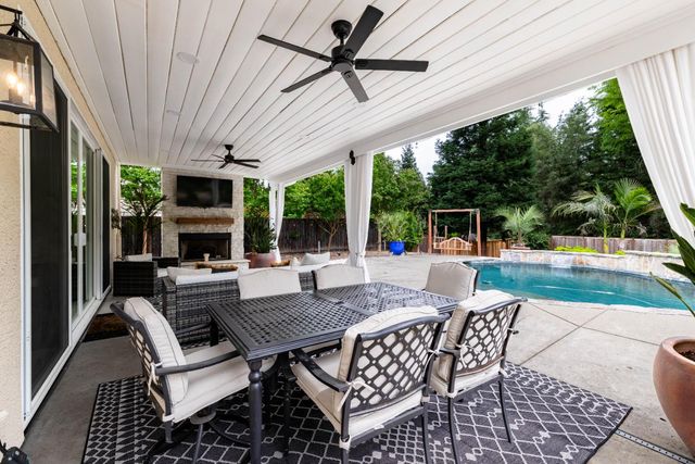 9251 Courtney Way, Roseville, CA 95747