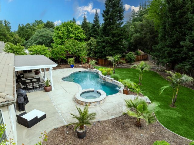 9251 Courtney Way, Roseville, CA 95747