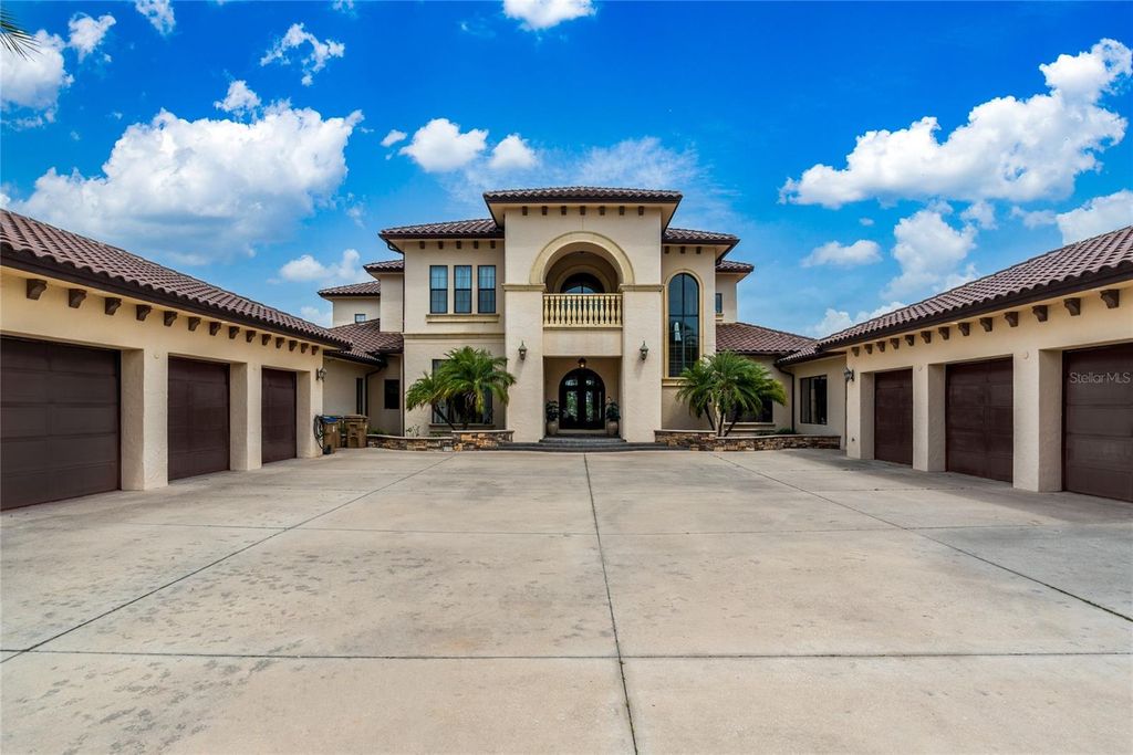 Image 3 of property listing at 5251 CARSON STREET, St Cloud, FL 34771