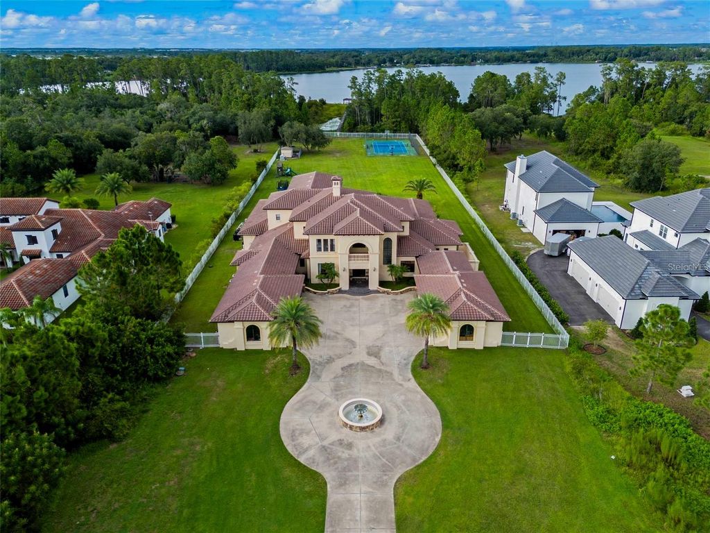 Image 4 of property listing at 5251 CARSON STREET, St Cloud, FL 34771