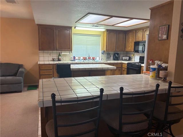 27424 Cloverleaf Drive, Helendale, CA 92342