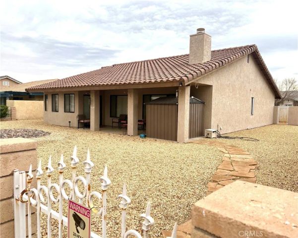 27424 Cloverleaf Drive, Helendale, CA 92342