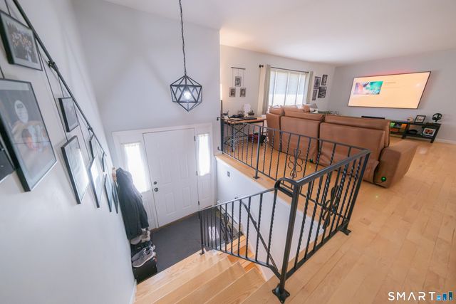 332 Williamson Circle, Watertown, CT 06779