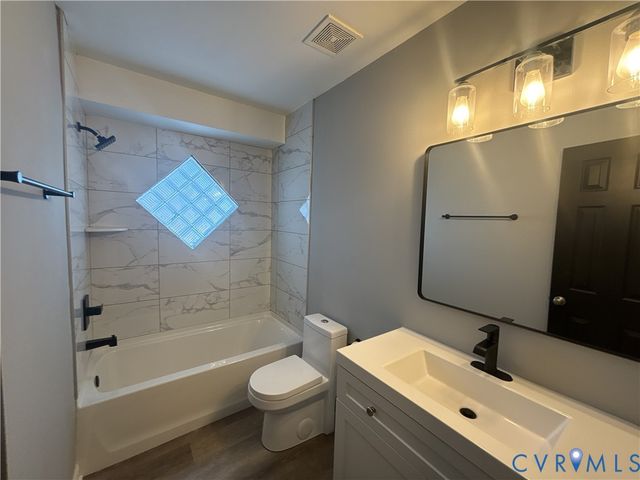 5206 White Pickett Ln, North Chesterfield, VA 23237