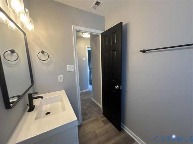 5206 White Pickett Ln, North Chesterfield, VA 23237