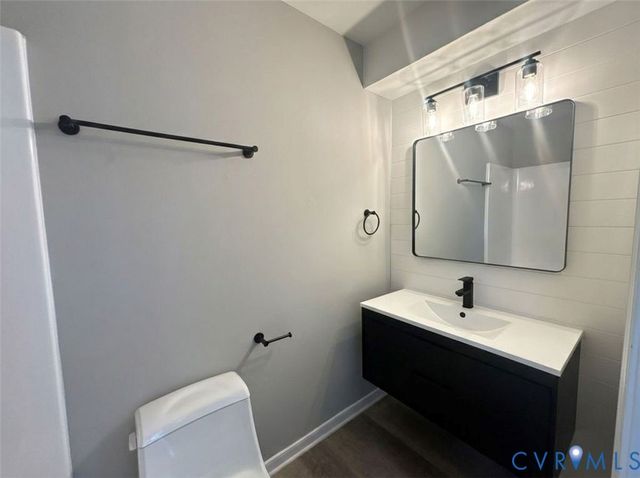 5206 White Pickett Ln, North Chesterfield, VA 23237