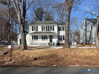 5206 White Pickett Ln, North Chesterfield, VA 23237