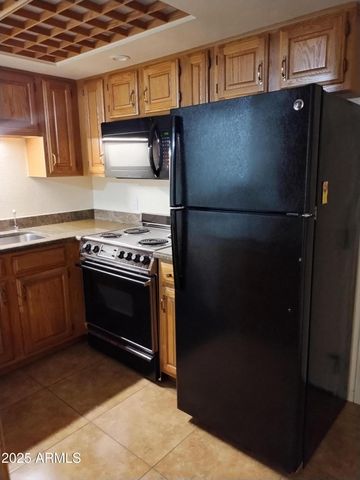 10330 W THUNDERBIRD Boulevard C228, Sun City, AZ 85351