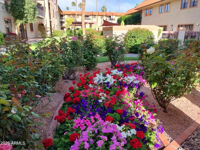 10330 W THUNDERBIRD Boulevard C228, Sun City, AZ 85351