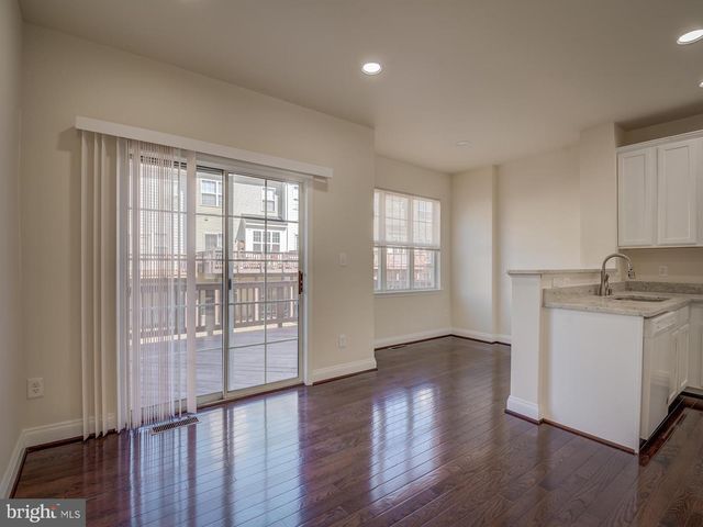 13510 TURQUOISE LN, Herndon, VA 20170