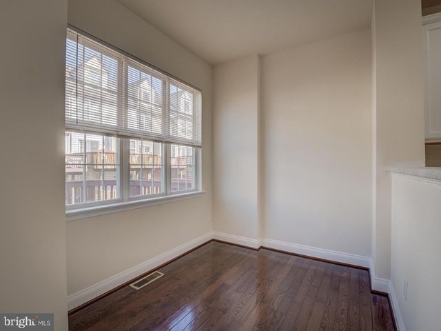 13510 TURQUOISE LN, Herndon, VA 20170