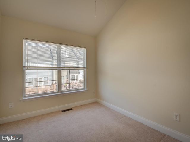 13510 TURQUOISE LN, Herndon, VA 20170