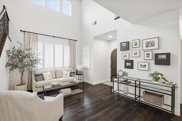 23505 Gentian Court, Valencia, CA 91354
