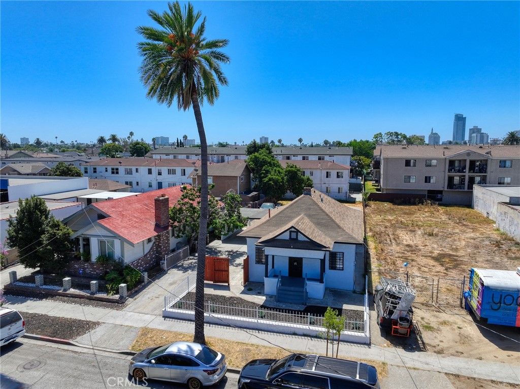 1028 E 10th, Long Beach, CA 90813 — photo 3