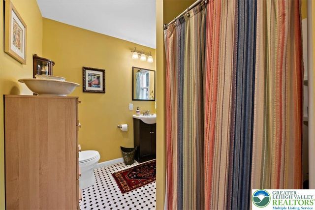 1501 Bushkill Street, Wilson Boro, PA 18042