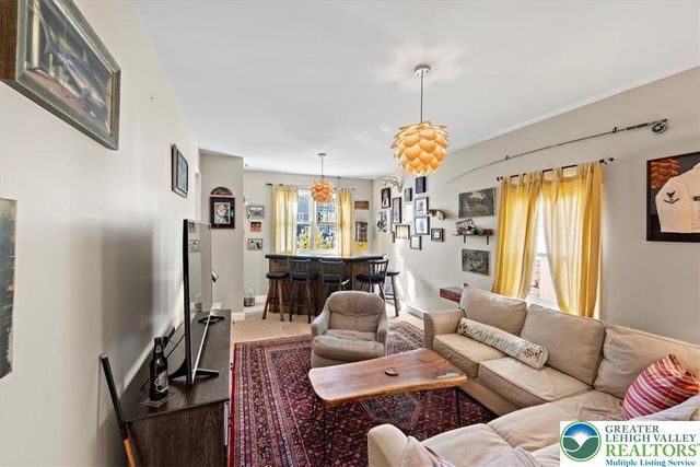 1501 Bushkill Street, Wilson Boro, PA 18042