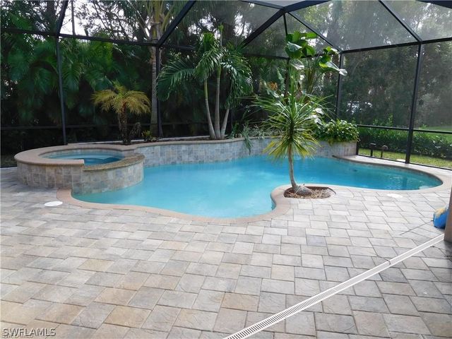 6853 Il Regalo CIR, Naples, FL 34109